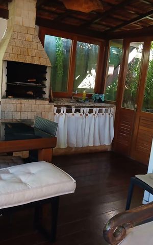 Casa para alugar com 385m², 5 quartos e 3 vagas Casa para alugar com 385m², 5 quartos e 3 vagasVaranda
