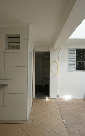 Casa à venda com 100m², 2 quartos e 1 vagaQuintal