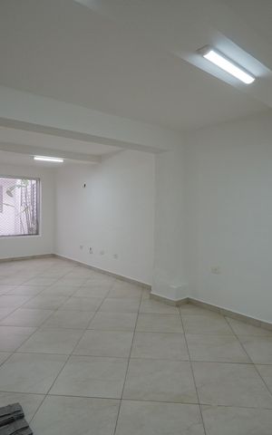 Casa à venda com 100m², 2 quartos e 1 vagaSalão 