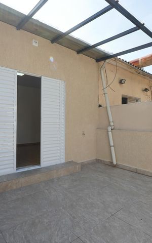 Casa à venda com 100m², 2 quartos e 1 vagaVaranda
