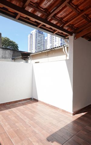 Casa à venda com 100m², 2 quartos e 1 vagaÁrea de Serviço