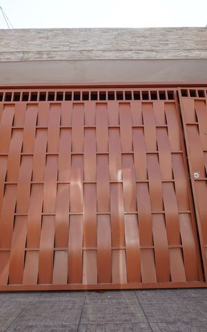 Casa à venda com 100m², 2 quartos e 1 vagaFachada