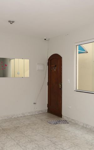 Casa para alugar com 173m², 3 quartos e 2 vagasSala