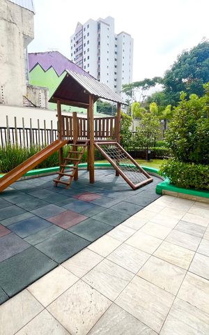 Apartamento para alugar com 92m², 2 quartos e 2 vagas Apartamento para alugar com 92m², 2 quartos e 2 vagasÁrea comum - Playground