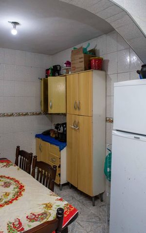 Casa à venda com 75m², 4 quartos e sem vagaCozinha