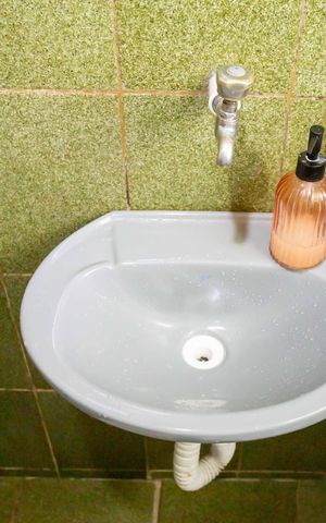 Casa à venda com 75m², 4 quartos e sem vagaBanheiro