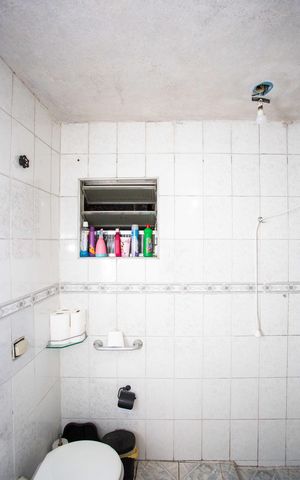 Casa à venda com 75m², 4 quartos e sem vagaBanheiro 2