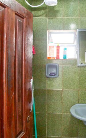 Casa à venda com 75m², 4 quartos e sem vagaBanheiro