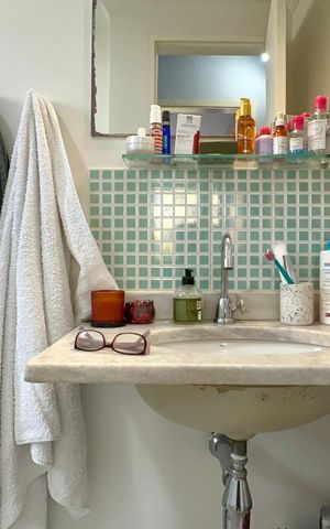 Apartamento à venda com 72m², 2 quartos e 1 vaga Apartamento à venda com 72m², 2 quartos e 1 vagaBanheiro