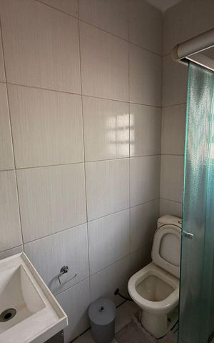Casa à venda com 130m², 3 quartos e 4 vagas Casa à venda com 130m², 3 quartos e 4 vagasBanheiro