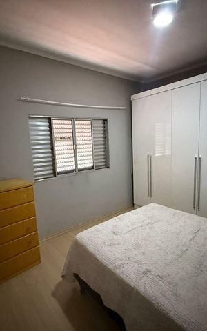 Casa à venda com 130m², 3 quartos e 4 vagas Casa à venda com 130m², 3 quartos e 4 vagasQuarto