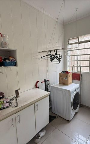 Casa à venda com 130m², 3 quartos e 4 vagas Casa à venda com 130m², 3 quartos e 4 vagasCozinha