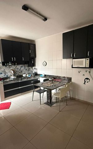 Casa à venda com 130m², 3 quartos e 4 vagas Casa à venda com 130m², 3 quartos e 4 vagasCozinha