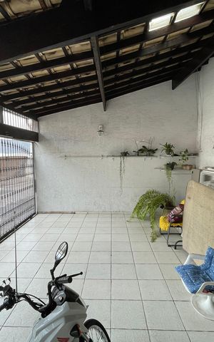 Casa à venda com 187m², 3 quartos e 2 vagas Casa à venda com 187m², 3 quartos e 2 vagasGaragem