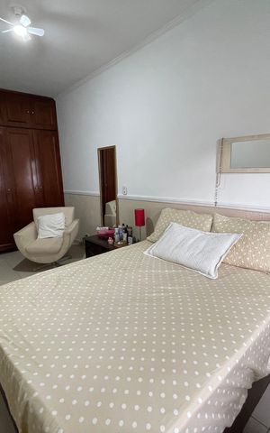 Casa à venda com 187m², 3 quartos e 2 vagas Casa à venda com 187m², 3 quartos e 2 vagasQuarto 1