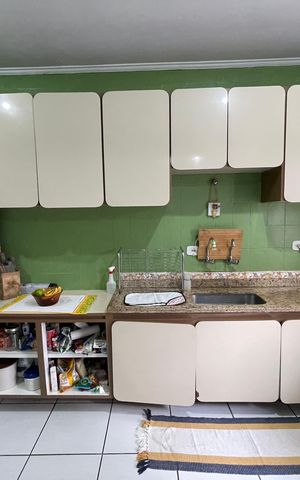 Casa à venda com 187m², 3 quartos e 2 vagas Casa à venda com 187m², 3 quartos e 2 vagasCozinha