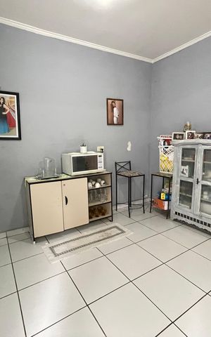 Casa à venda com 187m², 3 quartos e 2 vagas Casa à venda com 187m², 3 quartos e 2 vagasCozinha