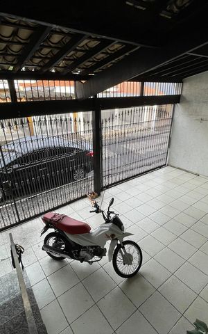 Casa à venda com 187m², 3 quartos e 2 vagas Casa à venda com 187m², 3 quartos e 2 vagasGaragem