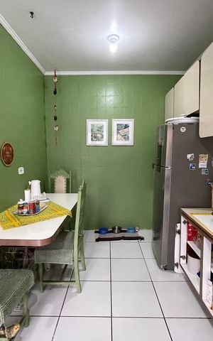 Casa à venda com 187m², 3 quartos e 2 vagas Casa à venda com 187m², 3 quartos e 2 vagasCozinha
