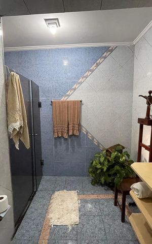 Casa à venda com 187m², 3 quartos e 2 vagas Casa à venda com 187m², 3 quartos e 2 vagasBanheiro 2
