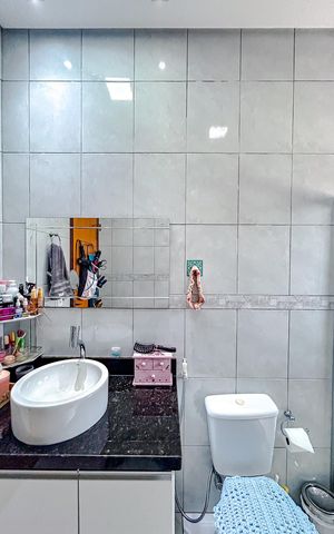 Casa à venda com 130m², 3 quartos e 2 vagasBanheiro