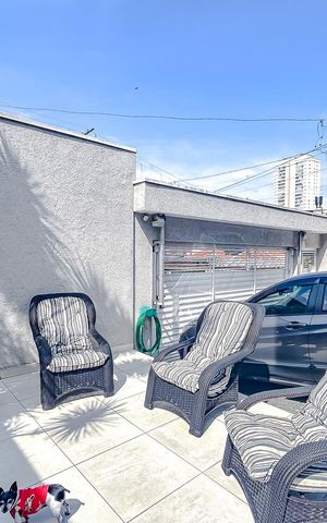 Casa à venda com 130m², 3 quartos e 2 vagasÁrea externa
