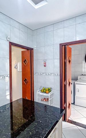 Casa à venda com 130m², 3 quartos e 2 vagasCozinha