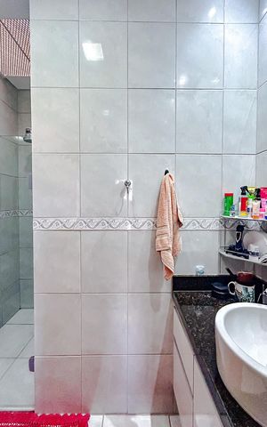 Casa à venda com 130m², 3 quartos e 2 vagasBanheiro da Suíte