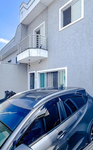 Casa à venda com 130m², 3 quartos e 2 vagasGaragem