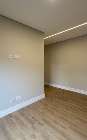 Casa de condomínio à venda com 323m², 4 quartos e 6 vagas Casa de condomínio à venda com 323m², 4 quartos e 6 vagasSuíte 3