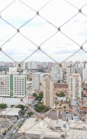 Apartamento à venda com 101m², 2 quartos e 2 vagas Apartamento à venda com 101m², 2 quartos e 2 vagasVista da Varanda Gourmet