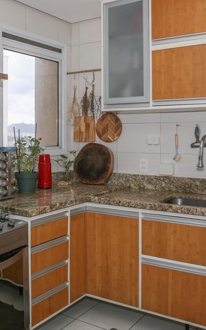 Apartamento à venda com 101m², 2 quartos e 2 vagas Apartamento à venda com 101m², 2 quartos e 2 vagasCozinha