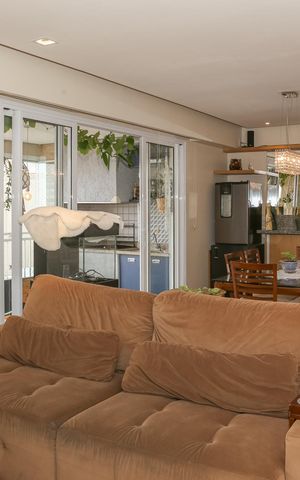 Apartamento à venda com 101m², 2 quartos e 2 vagas Apartamento à venda com 101m², 2 quartos e 2 vagasSala