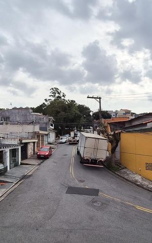 Casa à venda com 442m², 3 quartos e 2 vagas Casa à venda com 442m², 3 quartos e 2 vagasSala - vista