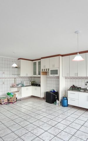 Casa à venda com 442m², 3 quartos e 2 vagas Casa à venda com 442m², 3 quartos e 2 vagasCozinhaCozinha