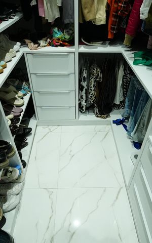 Apartamento à venda com 80m², 3 quartos e 2 vagasCloset da suíte