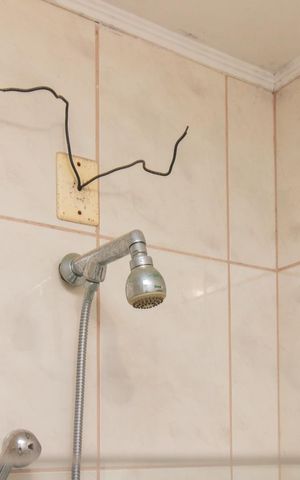 Casa de condomínio à venda com 164m², 4 quartos e 2 vagasBanheiro do Quarto 1