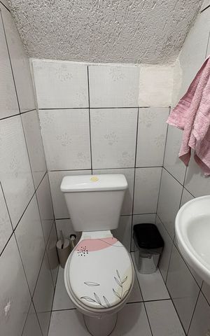 Casa à venda com 110m², 2 quartos e 1 vaga Casa à venda com 110m², 2 quartos e 1 vagaLavabo