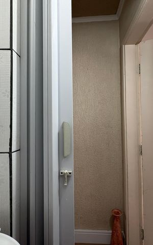 Casa à venda com 110m², 2 quartos e 1 vaga Casa à venda com 110m², 2 quartos e 1 vagaLavabo