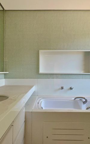 Casa para alugar com 420m², 4 quartos e 3 vagas Casa para alugar com 420m², 4 quartos e 3 vagasBanheiro da Suíte 3