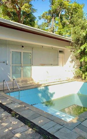 Casa para alugar com 420m², 4 quartos e 3 vagas Casa para alugar com 420m², 4 quartos e 3 vagasPiscina