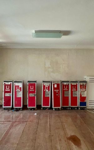 Casa para alugar com 420m², 4 quartos e 3 vagas Casa para alugar com 420m², 4 quartos e 3 vagasSala