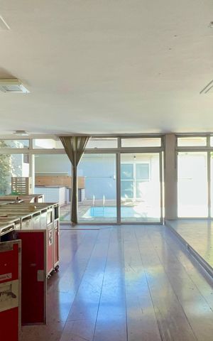 Casa para alugar com 420m², 4 quartos e 3 vagas Casa para alugar com 420m², 4 quartos e 3 vagasSala