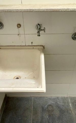 Casa para alugar com 420m², 4 quartos e 3 vagas Casa para alugar com 420m², 4 quartos e 3 vagasÁrea de Serviço