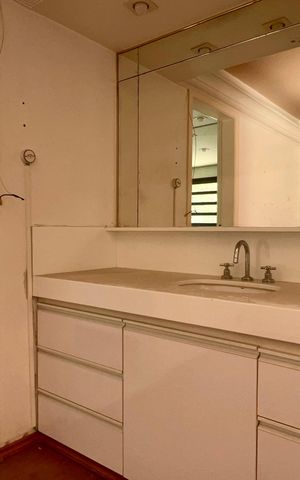 Casa para alugar com 420m², 4 quartos e 3 vagas Casa para alugar com 420m², 4 quartos e 3 vagasSuíte 3