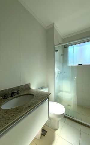 Apartamento à venda com 64m², 2 quartos e 1 vaga Apartamento à venda com 64m², 2 quartos e 1 vagaBanheiro da Suíte
