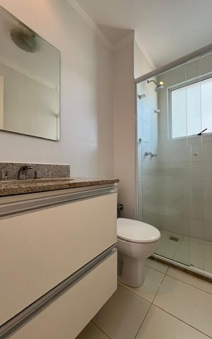Apartamento à venda com 64m², 2 quartos e 1 vaga Apartamento à venda com 64m², 2 quartos e 1 vagaBanheiro