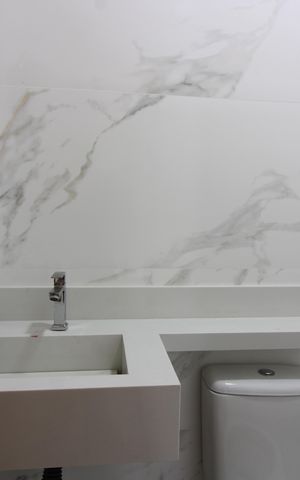 Casa à venda com 170m², 3 quartos e 3 vagasBanheiro da Suíte 1