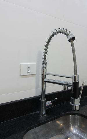Casa à venda com 170m², 3 quartos e 3 vagastorneira cozinha