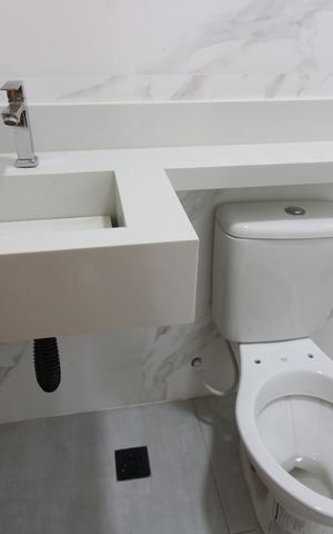Casa à venda com 170m², 3 quartos e 3 vagasBanheiro da Suíte 1